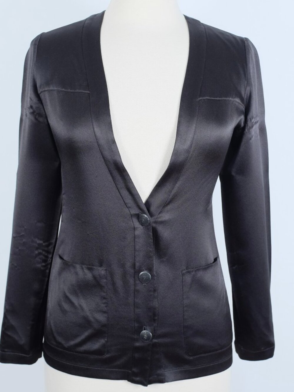 Chanel black 100% silk jacket deep V neck cardigan 36 US 4 CC logo buttons